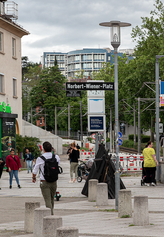 Norbert-Wiener-Platz, Stuttgart-Feuerbach